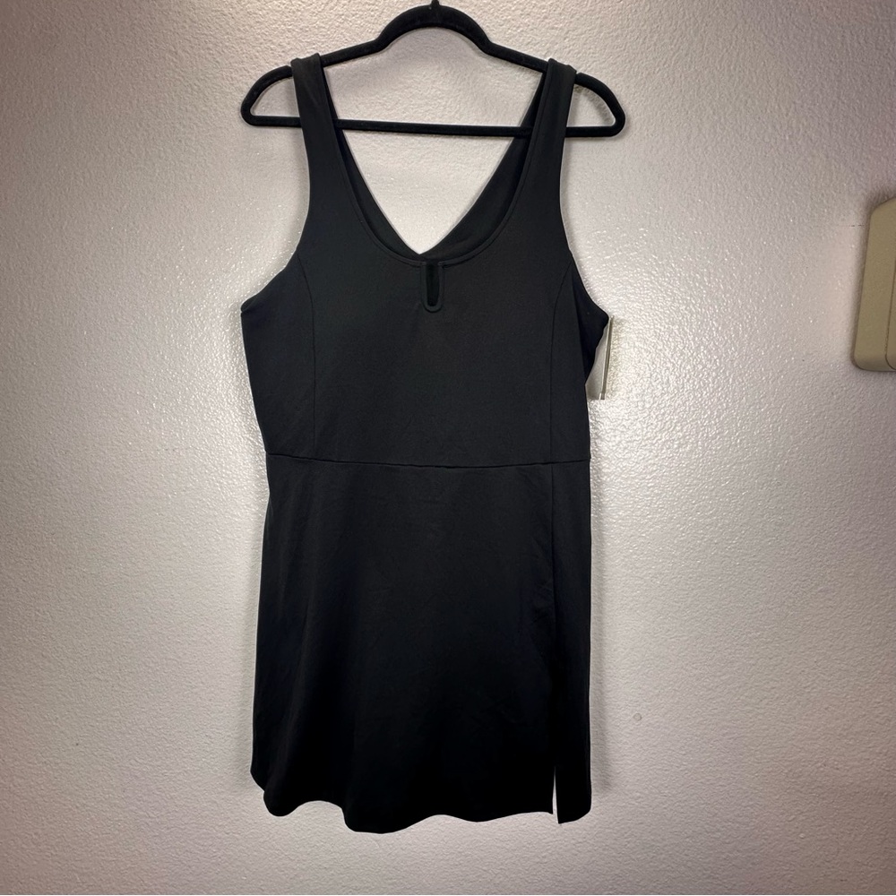 All in Motion Black Sleeveless‎ Top with shorts